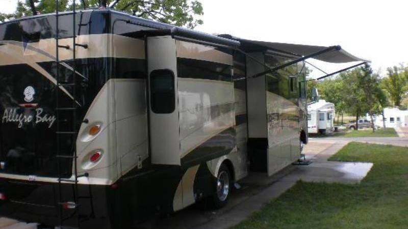2008 Tiffin Allegro Bay 37QDB - 002