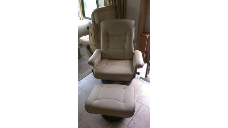 2008 Tiffin Allegro Bay 37QDB - 010