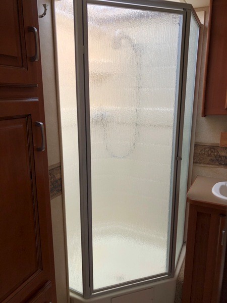 2010 Damon  Challenger  348 - 021