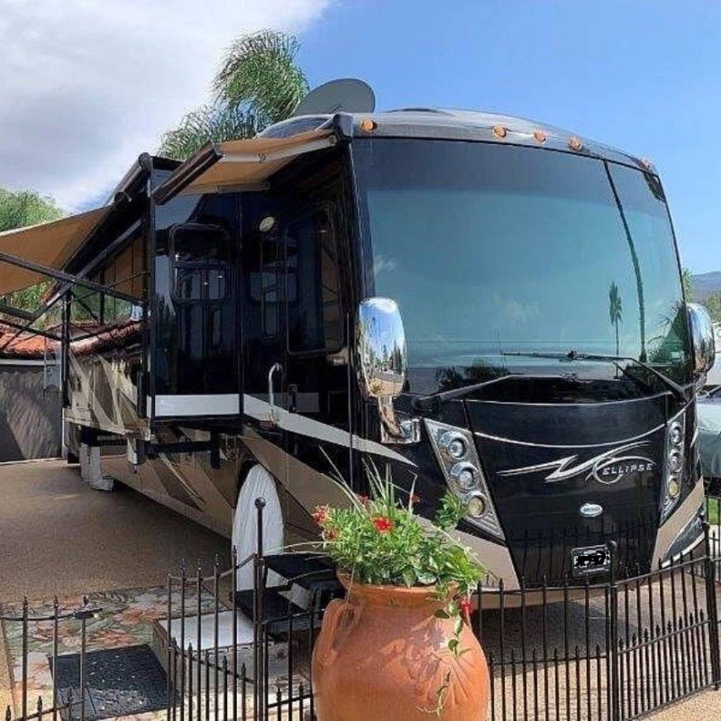 2012 Itasca Ellipse 42QD - 002