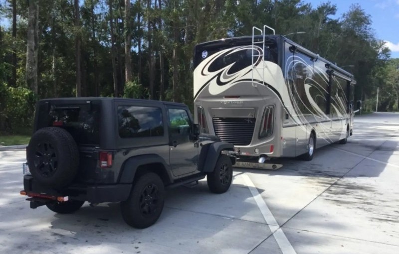 2018 Holiday Rambler Endeavor 40X - 005