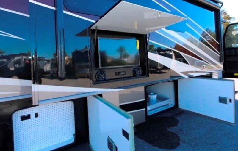 2018 Holiday Rambler Endeavor 40X - 008