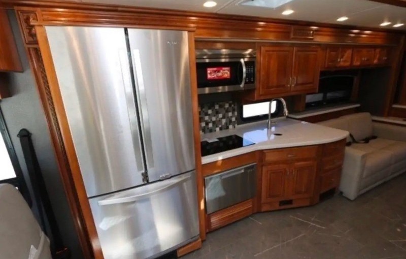 2018 Holiday Rambler Endeavor 40X - 012