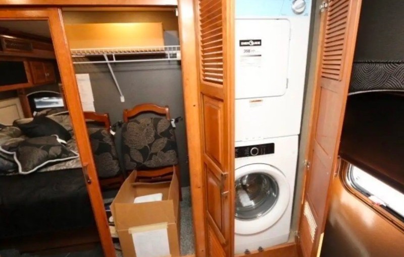 2018 Holiday Rambler Endeavor 40X - 017