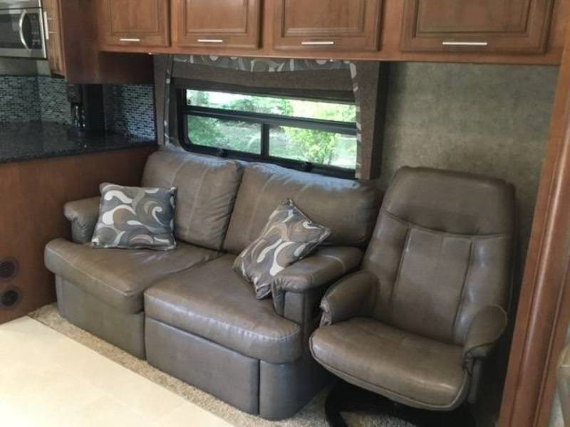 2015 Forest River Georgetown XL 378TS - 008