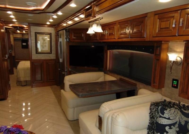 2014 Tiffin Zephyr 45TZ - 004