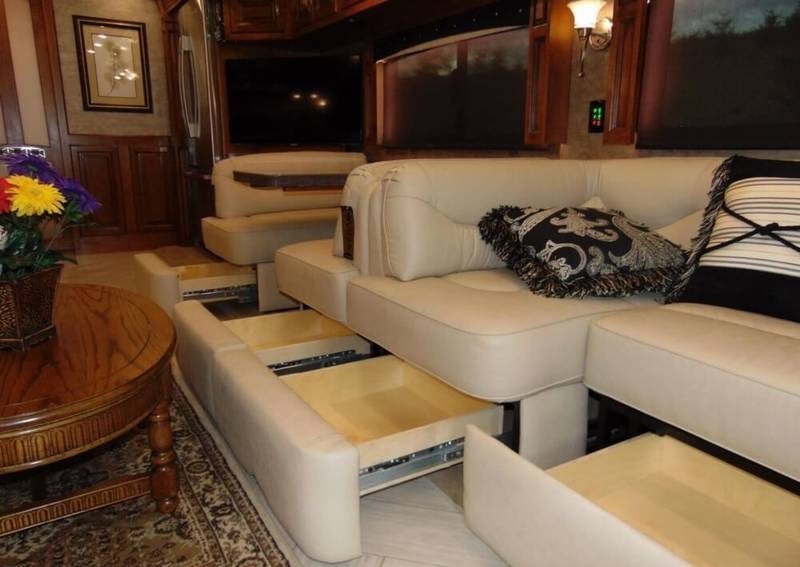 2014 Tiffin Zephyr 45TZ - 010