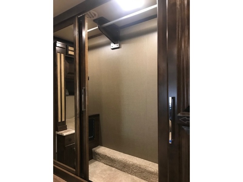 2019 Tiffin Allegro RED 37PA - 026