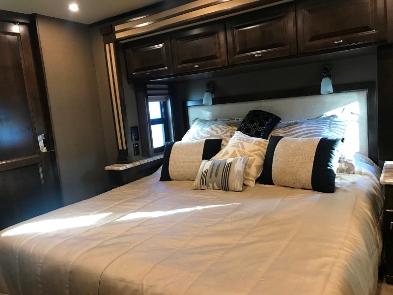 2019 Tiffin Allegro RED 37PA - 030