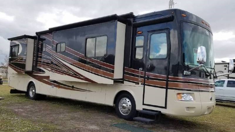 2011 Holiday Rambler Ambassador 40PBQ - 002