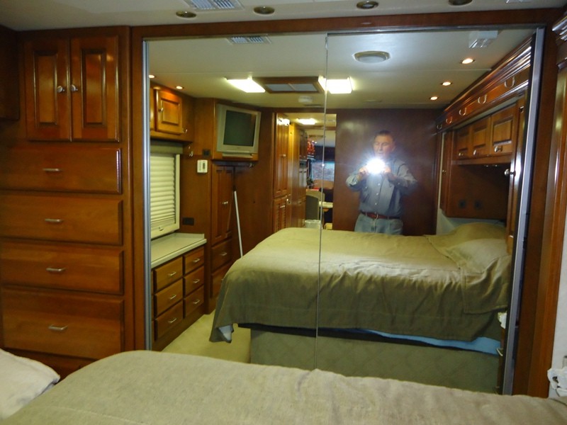 2003 Monaco Dynasty Regent - 017