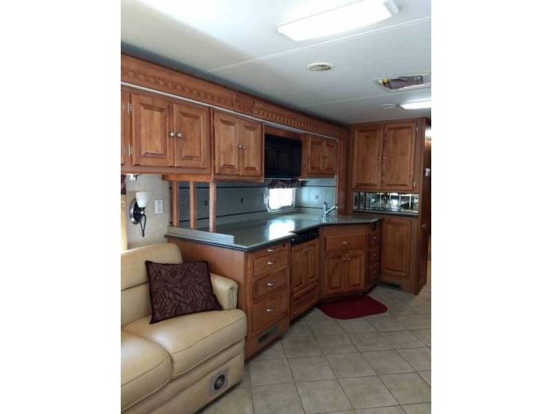 2007 Tiffin Phaeton 40QSH - 008