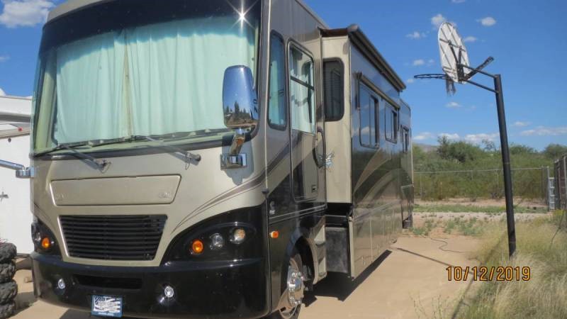 2008 Tiffin Allegro Bay 35TSB - 002