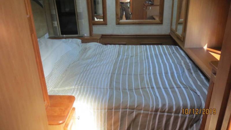 2008 Tiffin Allegro Bay 35TSB - 021