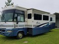 2003 Winnebago  Adventurer