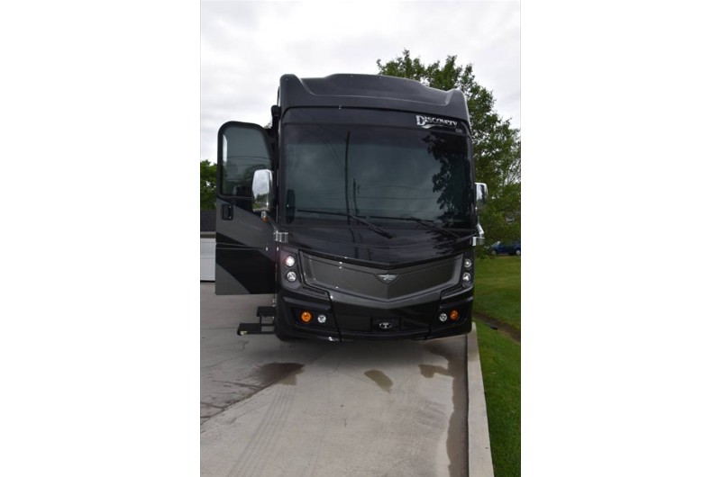 2019 Fleetwood Discovery LXE 40D - 013