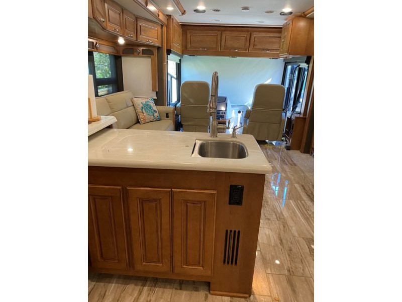 2017 Winnebago Journey 40J - 006