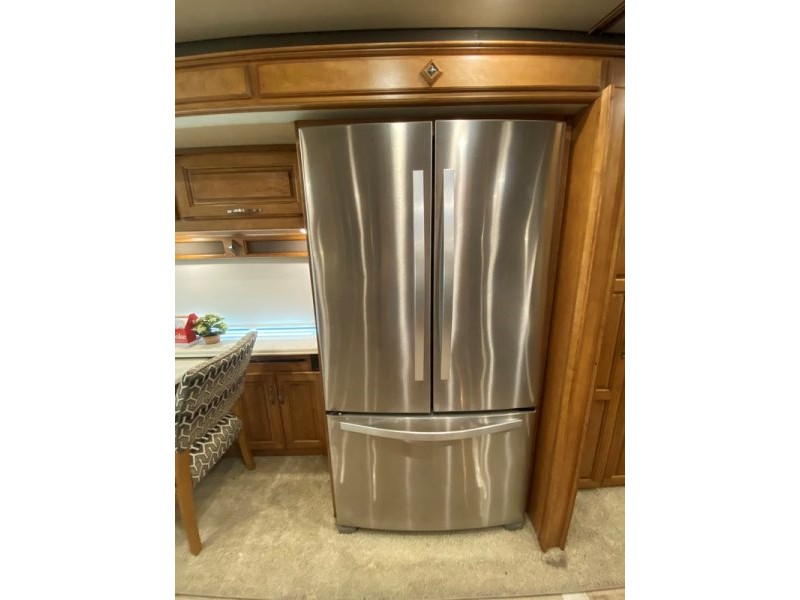 2017 Winnebago Journey 40J - 011