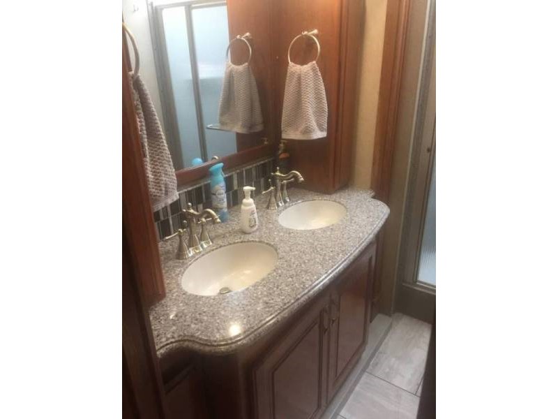 2017 Fleetwood Discovery 39F - 015