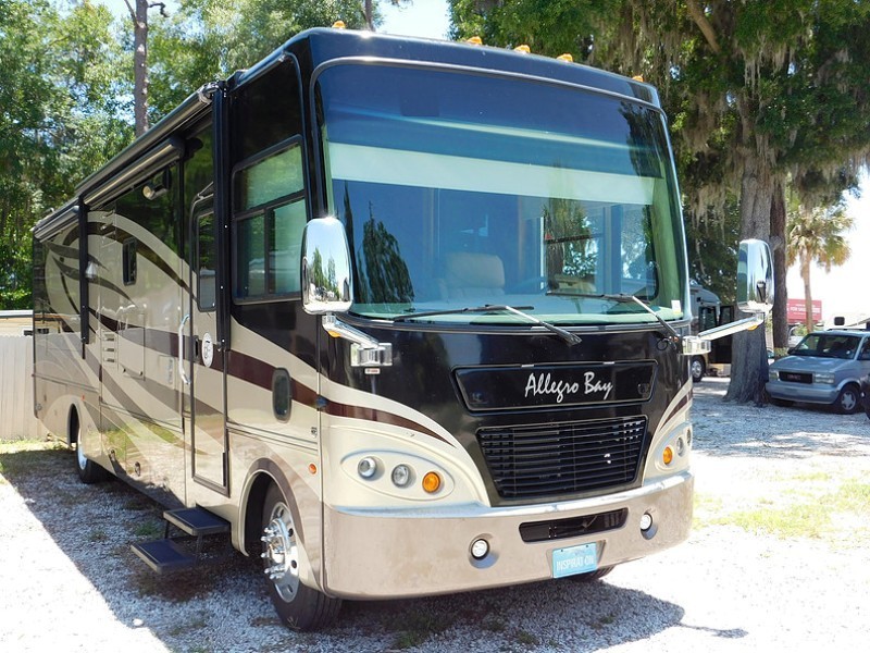 2009 Tiffin Allegro Bay