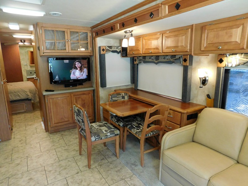 2009 Tiffin Allegro Bay - 006