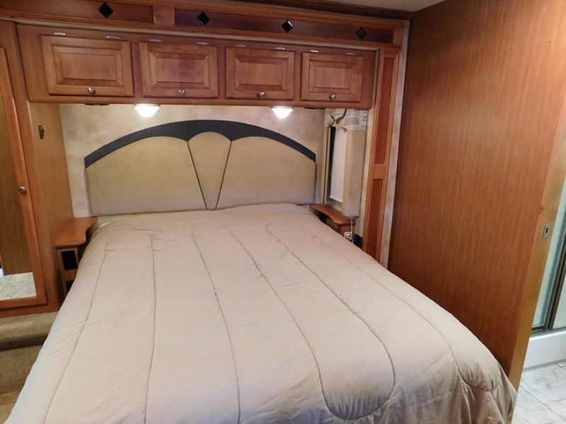 2009 Tiffin Allegro Bay - 009