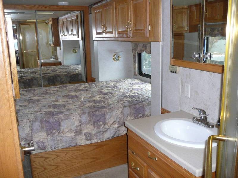 2002 Newmar Dutch Star 4095 - 11