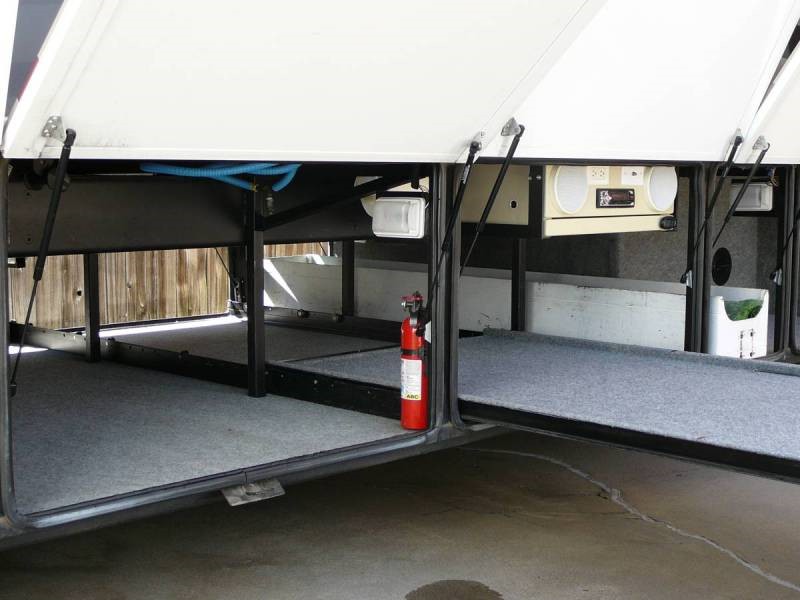 2002 Newmar Dutch Star 4095 - 17