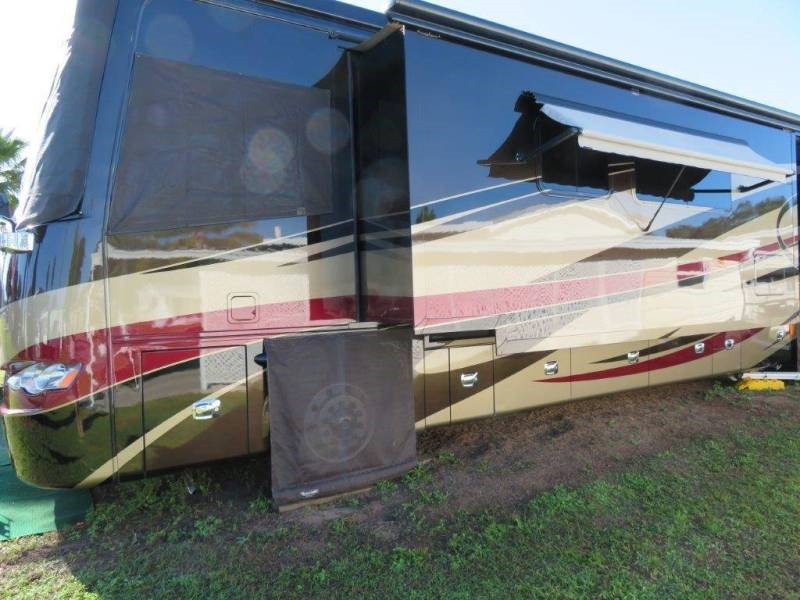 2013 Tiffin Allegro Bus 43QGP - 002