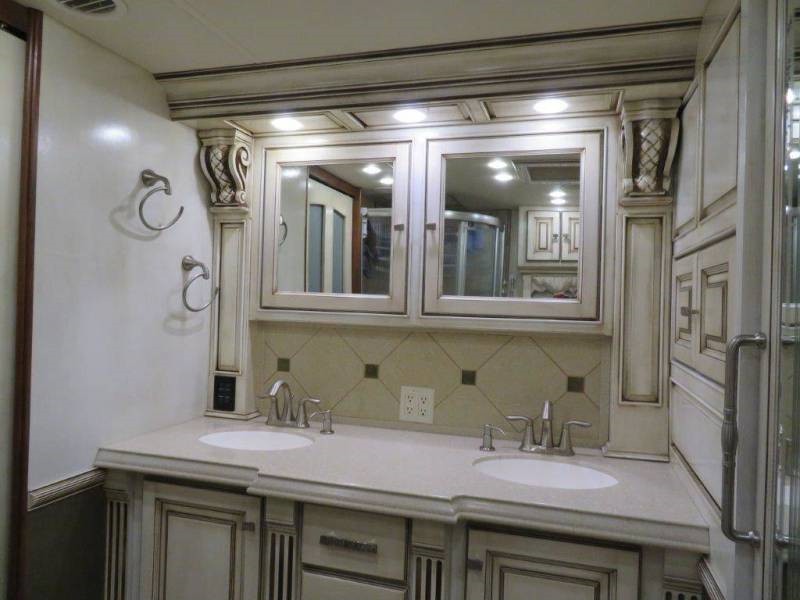 2013 Tiffin Allegro Bus 43QGP - 044