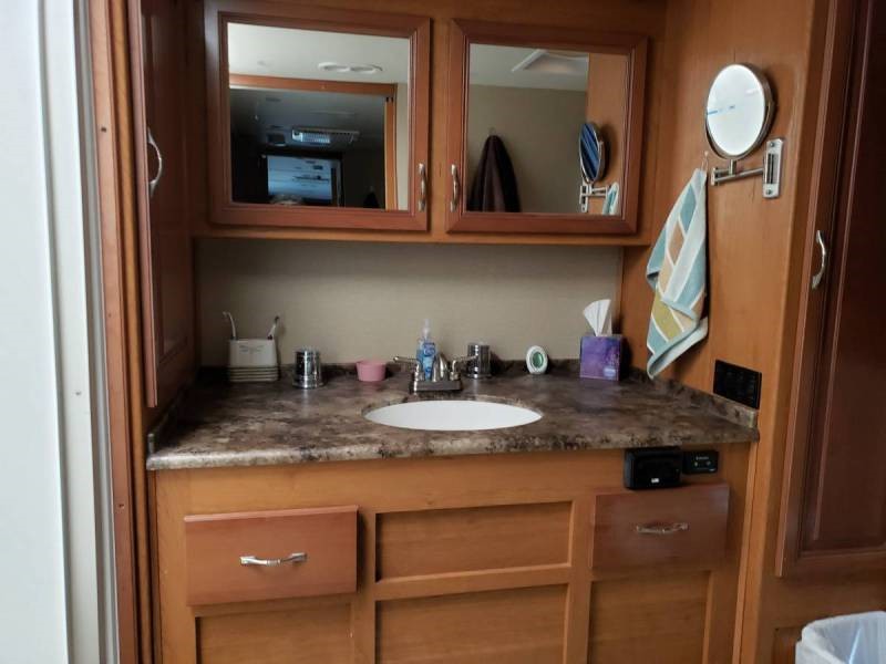 2015 Holiday Rambler Ambassador 38DBT - 010