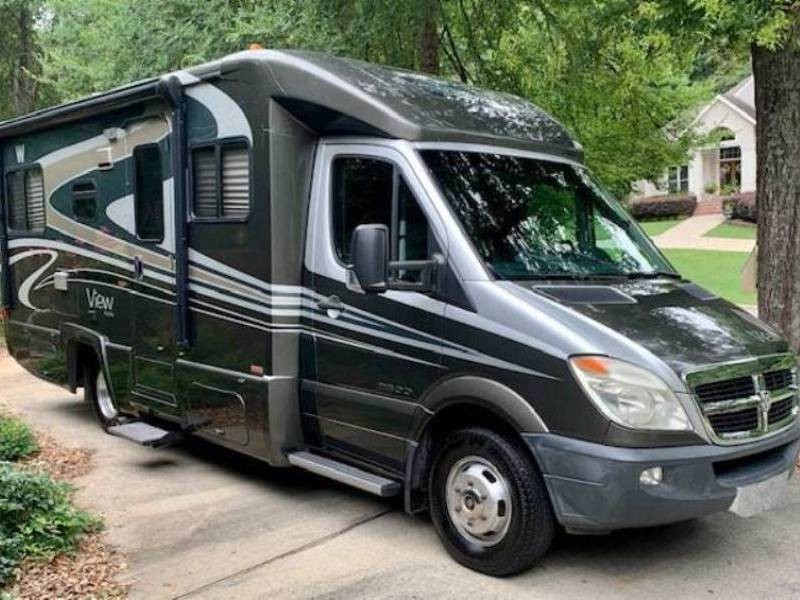 2010 Winnebago View Profile 24DL  - 001