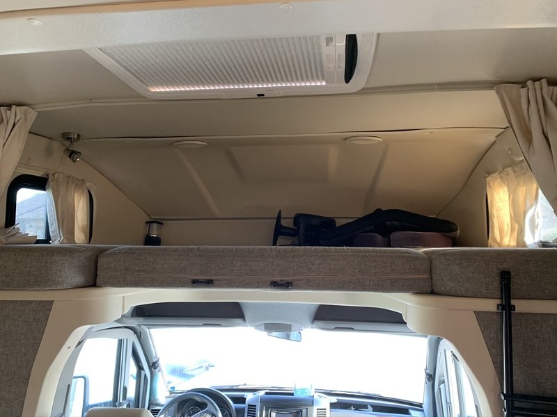 2016 Winnebago Navion 24G - 005