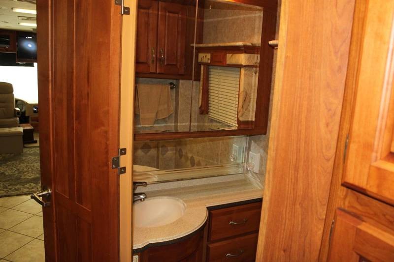 2006 Holiday Rambler Endeavor 40PDQ - 010