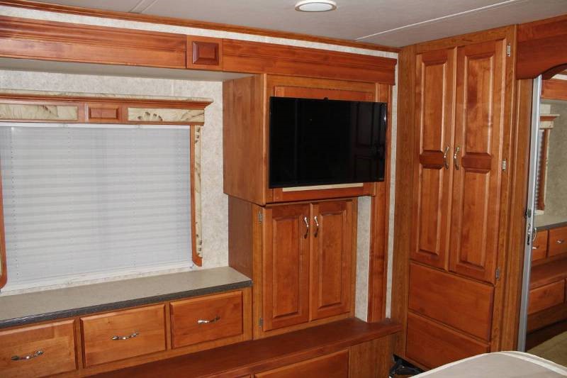 2006 Holiday Rambler Endeavor 40PDQ - 012
