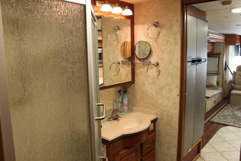 2006 Holiday Rambler Endeavor 40PDQ - 015