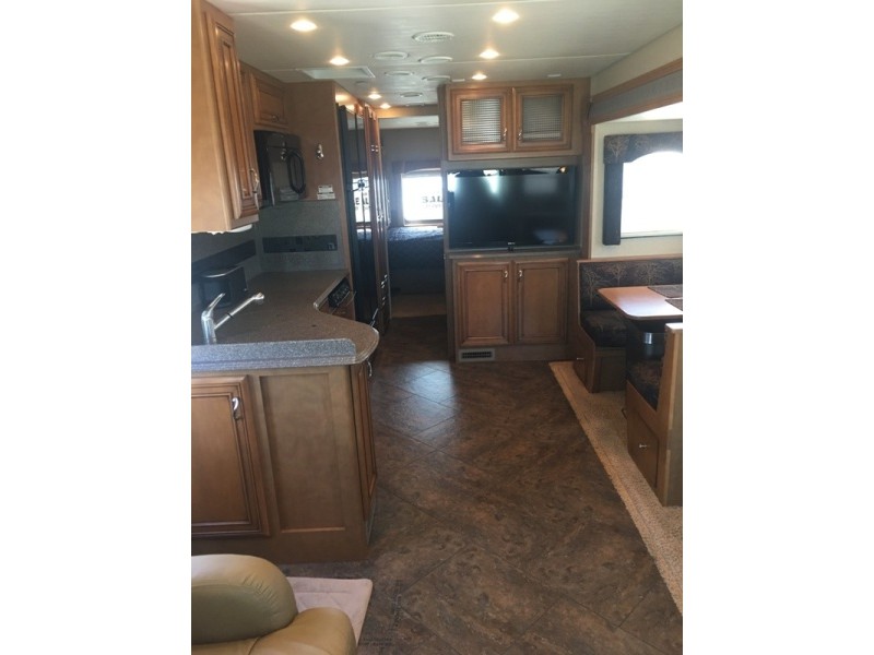 2013 Newmar Canyon Star 3515 - 004