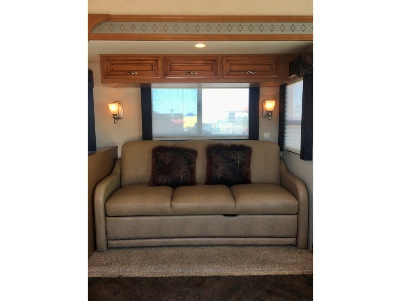 2013 Newmar Canyon Star 3515 - 007