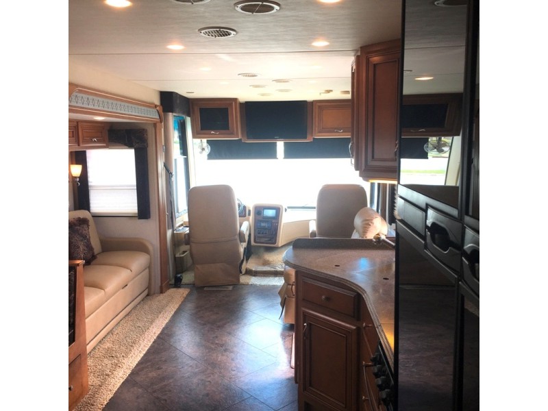2013 Newmar Canyon Star 3515 - 008