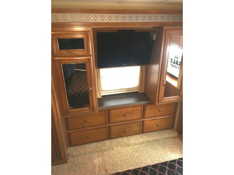 2013 Newmar Canyon Star 3515 - 018