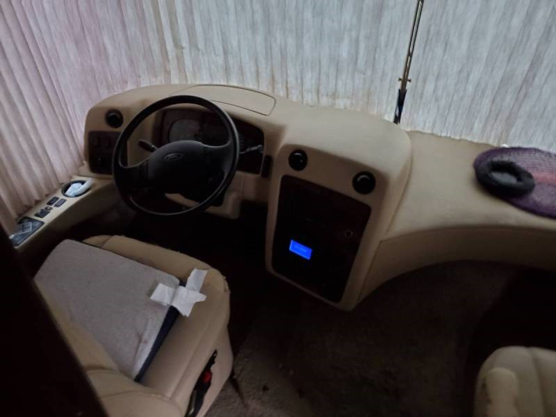 2011 Newmar Canyon Star 3856 - 004