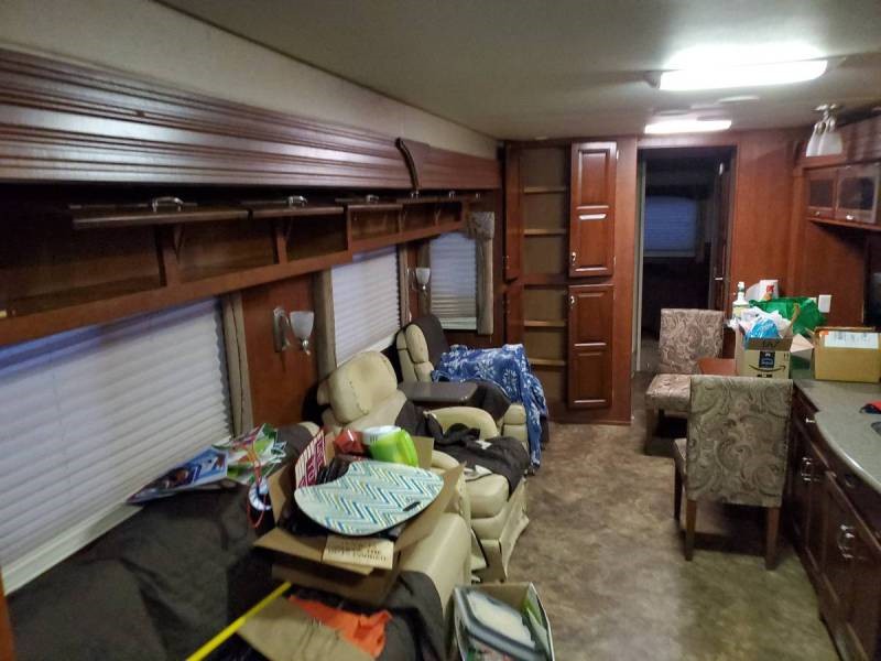 2011 Newmar Canyon Star 3856 - 006
