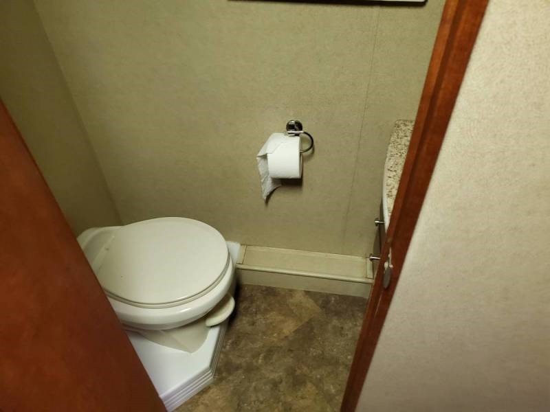 2011 Newmar Canyon Star 3856 - 007