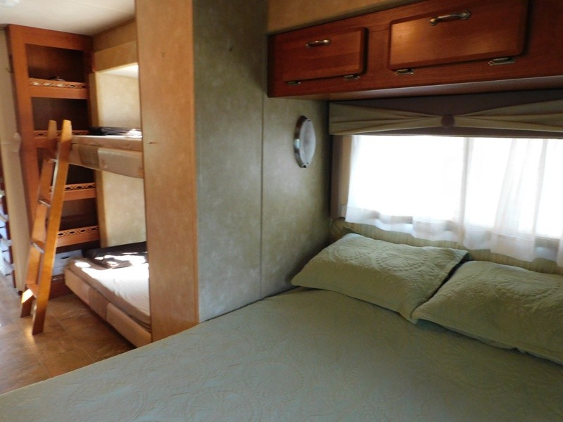 2006 Forest River Georgetown SE 350DS - 023