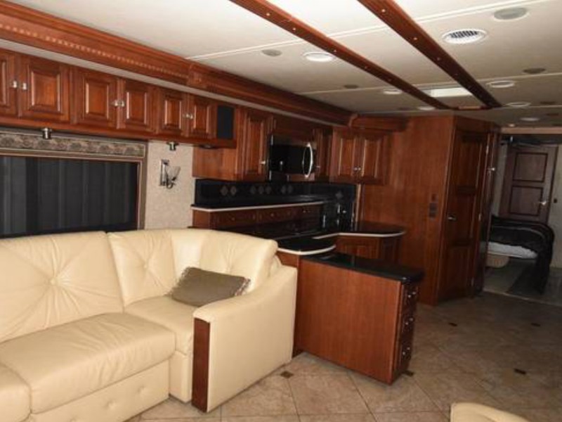 2011 Itasca Ellipse 42QD - 011