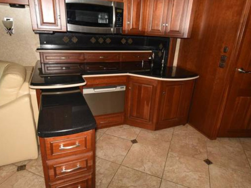 2011 Itasca Ellipse 42QD - 014