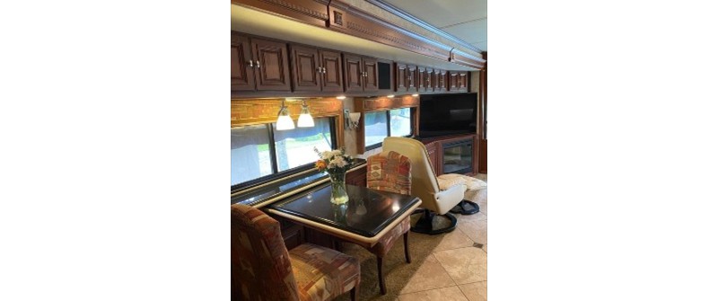 2011 Itasca Ellipse 42QD - 003