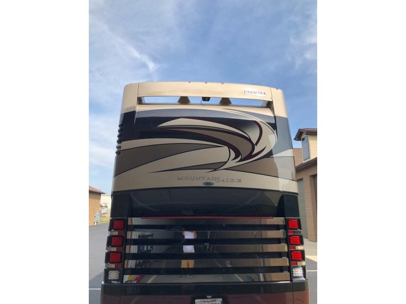 2014 Newmar Mountain Aire 4369 - 003