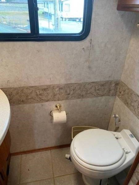 2004 Winnebago Vectra 40KD - 010