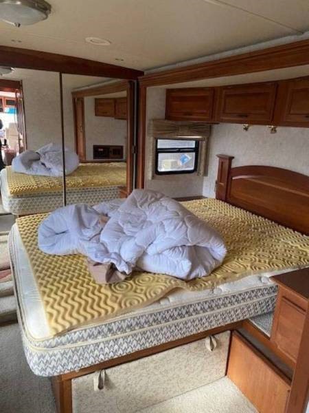 2004 Winnebago Vectra 40KD - 012